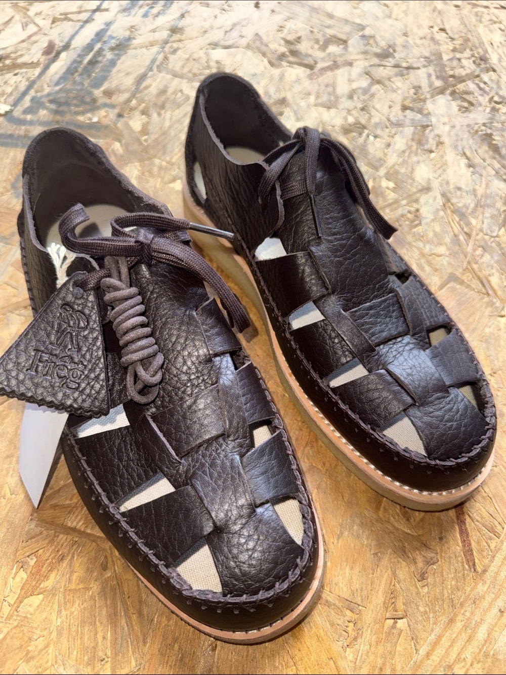 KITH CLARKS Men's Dk brown Leather Fisherman Sandal - Brand: